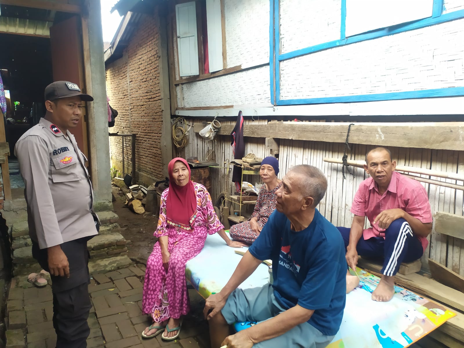 Polisi Imbau Masyarakat Waspadai Paham Radikal dan Terorisme Polisi Imbau Masyarakat Waspadai Paham Radikal dan Terorisme