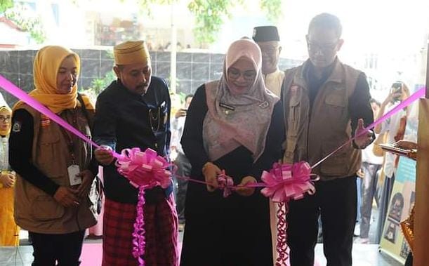 Buka FTBI, Wabup Tekankan Pelestarian Kekayaan Budaya dan Bahasa Ibu Buka FTBI, Wabup Tekankan Pelestarian Kekayaan Budaya dan Bahasa Ibu