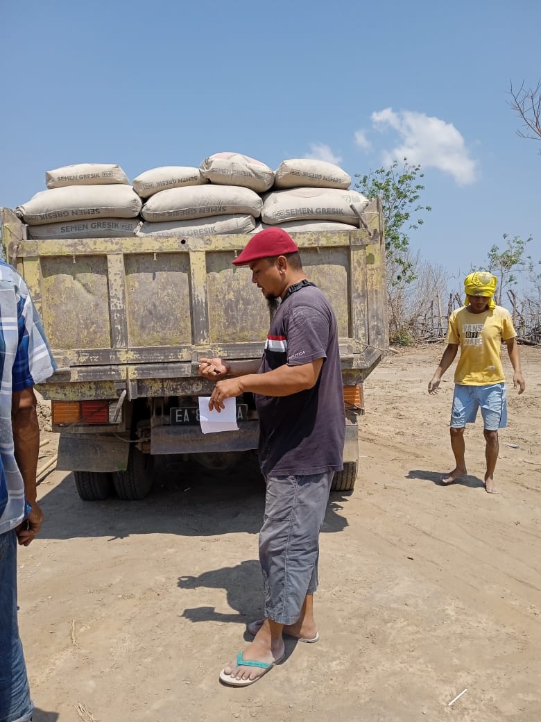 Dukung Pembangunan NU Center, Waka Ansori Salurkan Bantuan 200 Sak Semen Dukung Pembangunan NU Center, Waka Ansori Salurkan Bantuan 200 Sak Semen