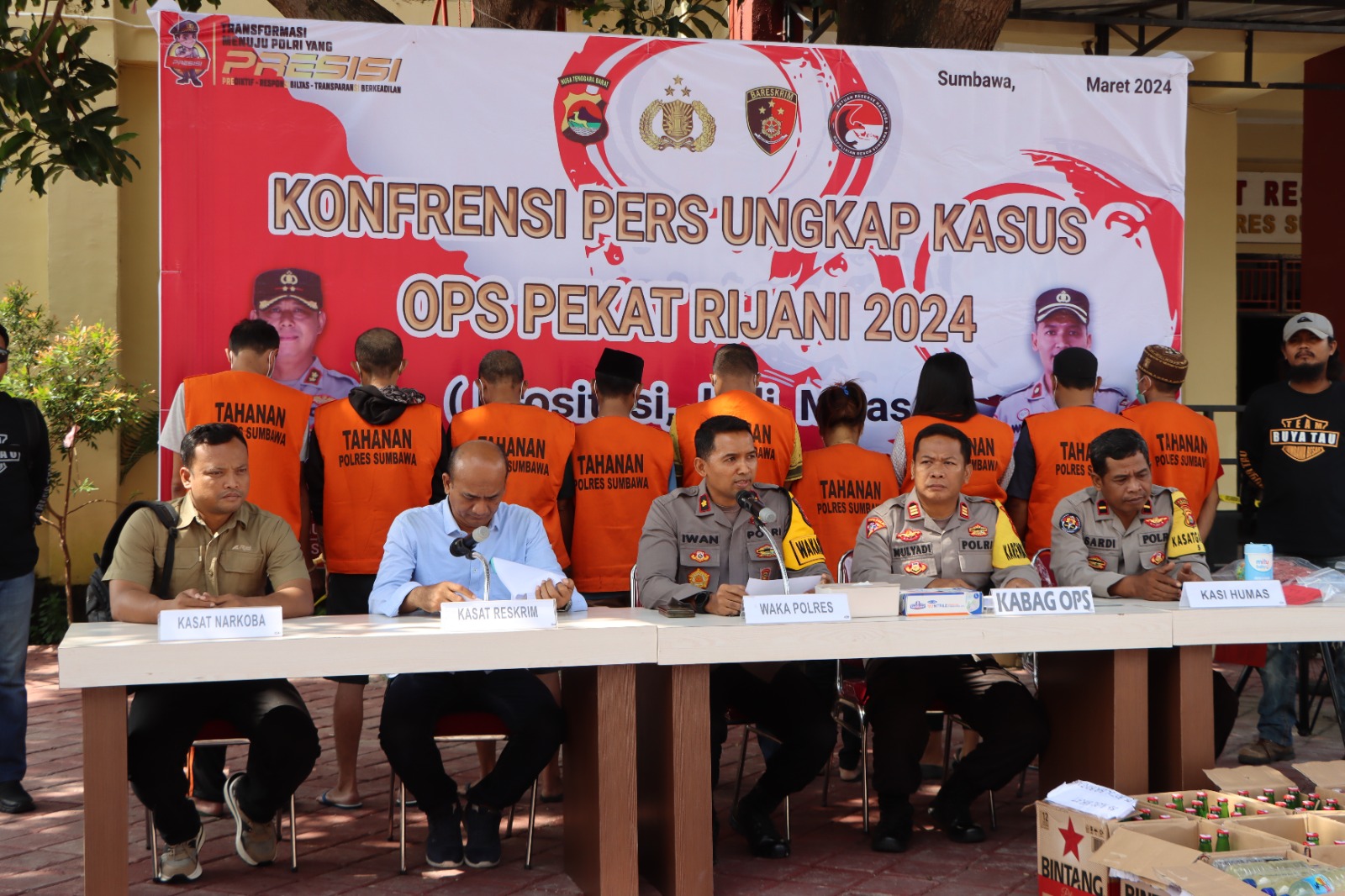 Operasi Pekat, Polres Sumbawa Ungkap 23 Kasus dan Tangkap 33 Tersangka Operasi Pekat, Polres Sumbawa Ungkap 23 Kasus dan Tangkap 33 Tersangka