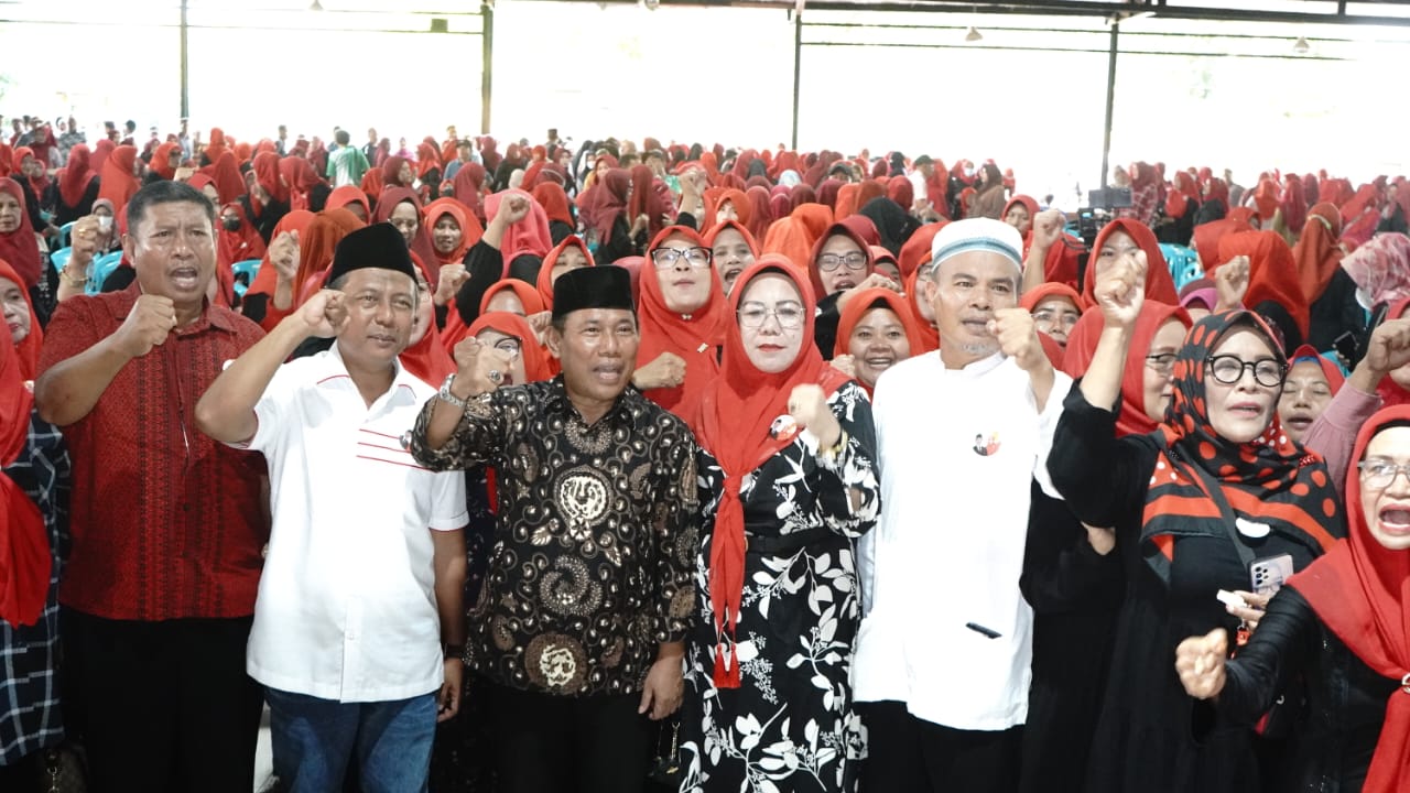 Relawan All Out Menangkan Paket H. Amar-Hj. Hanifa Relawan All Out Menangkan Paket H. Amar-Hj. Hanifa