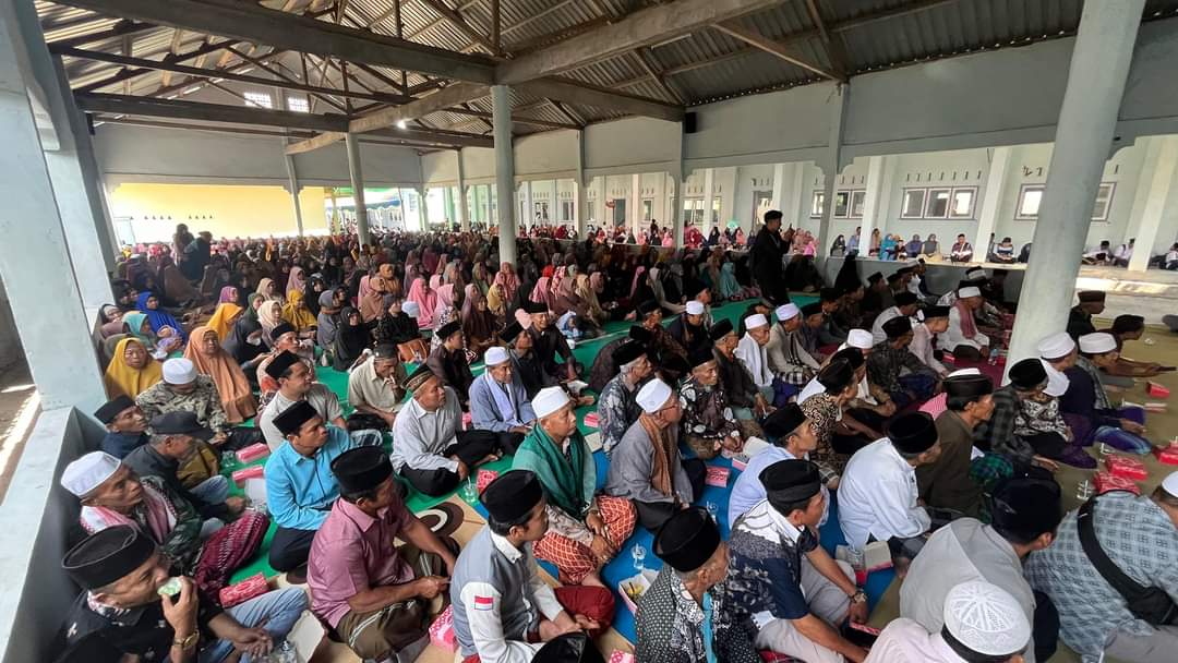 Alumni dan Jamaah TGH Bodak Dukung Zul-Uhel Alumni dan Jamaah TGH Bodak Dukung Zul-Uhel