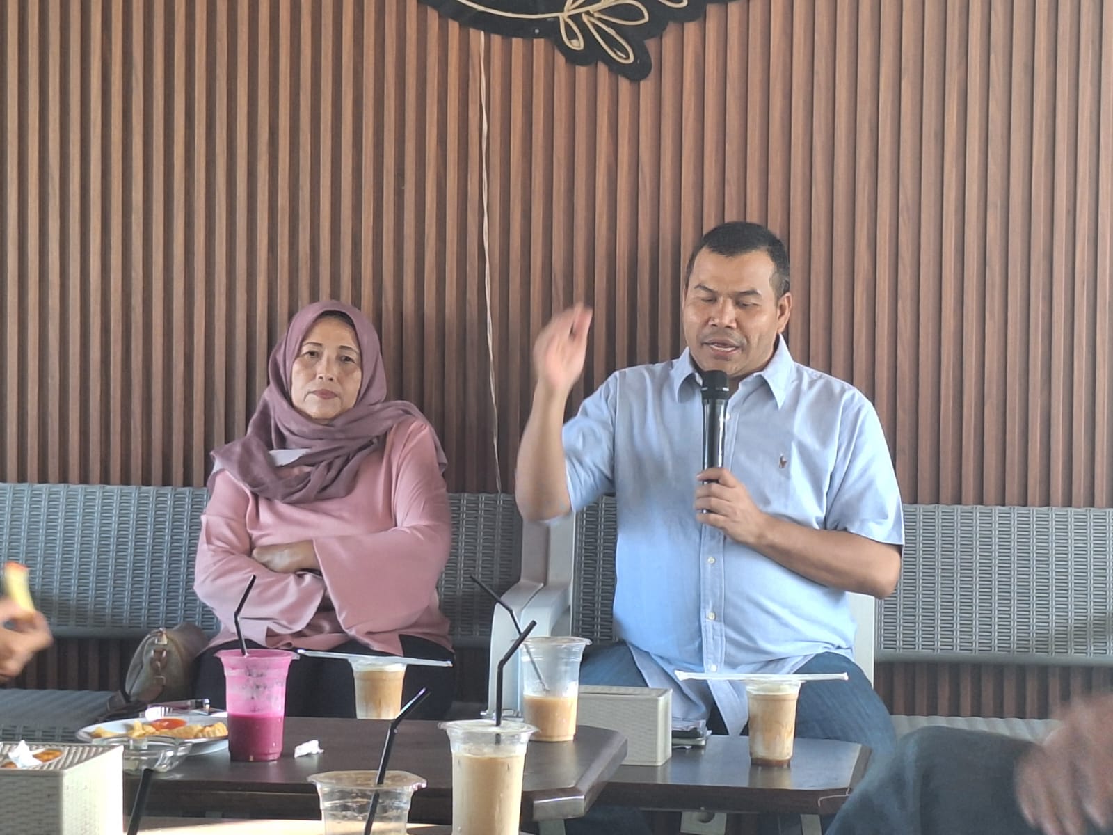 Iqbal – Dinda Target Dapat 30% Suara di Kabupaten Sumbawa Iqbal – Dinda Target Dapat 30% Suara di Kabupaten Sumbawa