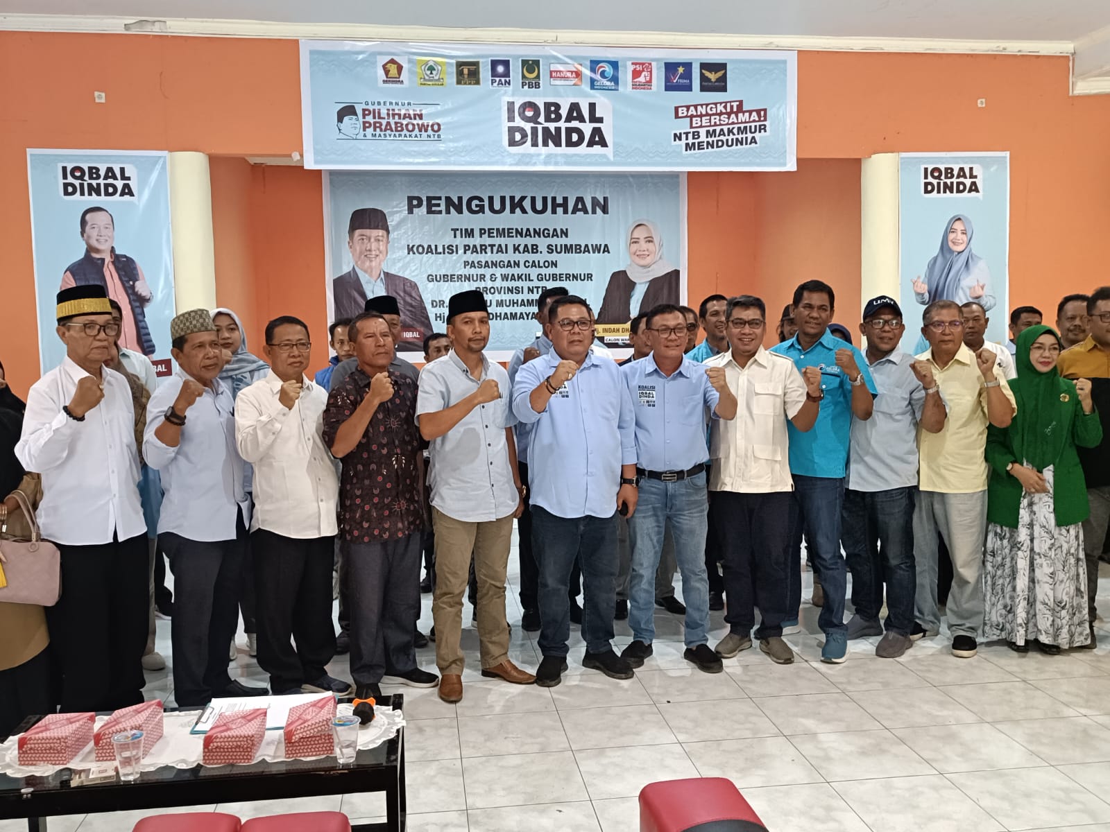Tim Pemenangan Koalisi Parpol Iqbal-Dinda Kabupaten Sumbawa Dikukuhkan Tim Pemenangan Koalisi Parpol Iqbal-Dinda Kabupaten Sumbawa Dikukuhkan