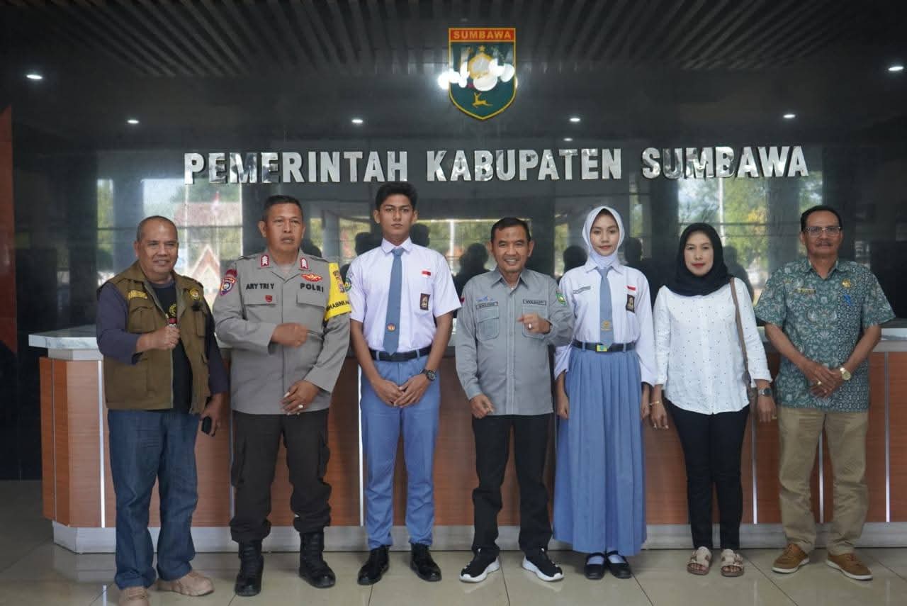Wabup Support Keberangkatan Siswa Terpilih Ikuti Paskibraka Provinsi dan Nasional Wabup Support Keberangkatan Siswa Terpilih Ikuti Paskibraka Provinsi dan Nasional