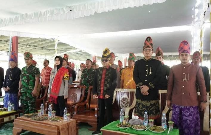 Bupati Ingin Mangan Barema Masuk Kalender Budaya Resmi Sumbawa Bupati Ingin Mangan Barema Masuk Kalender Budaya Resmi Sumbawa