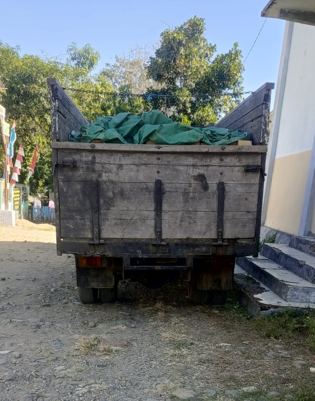 Dandramil Ropang Amankan Truk Bermuatan Kayu Rimba Diduga dari Kawasan Hutan