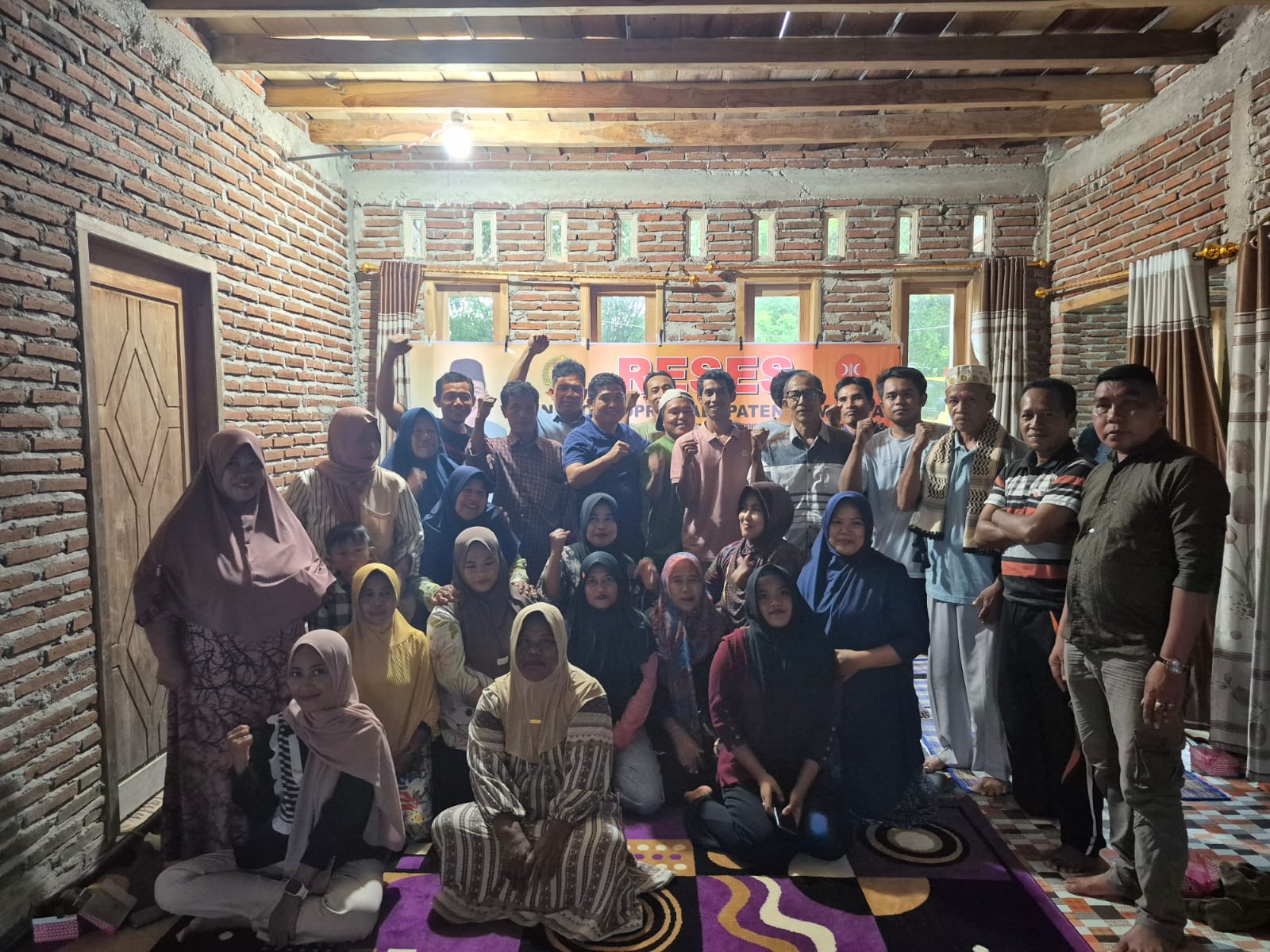 Reses di Semamung Diguyur Hujan Lebat, Ketua Nanang Pastikan Usulan  Warga Terealisasi