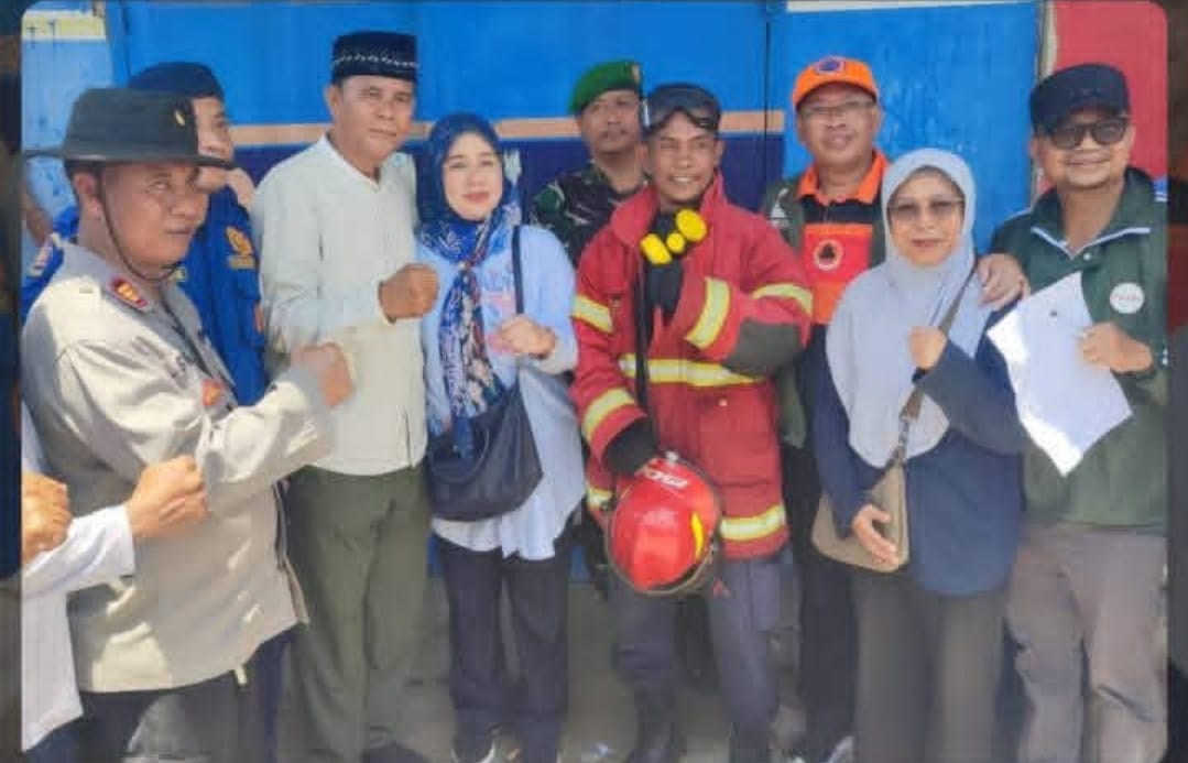 Bupati Sumbawa Tinjau Langsung Lokasi Kebakaran di Alas dan Pastikan Penanganan Darurat Optimal