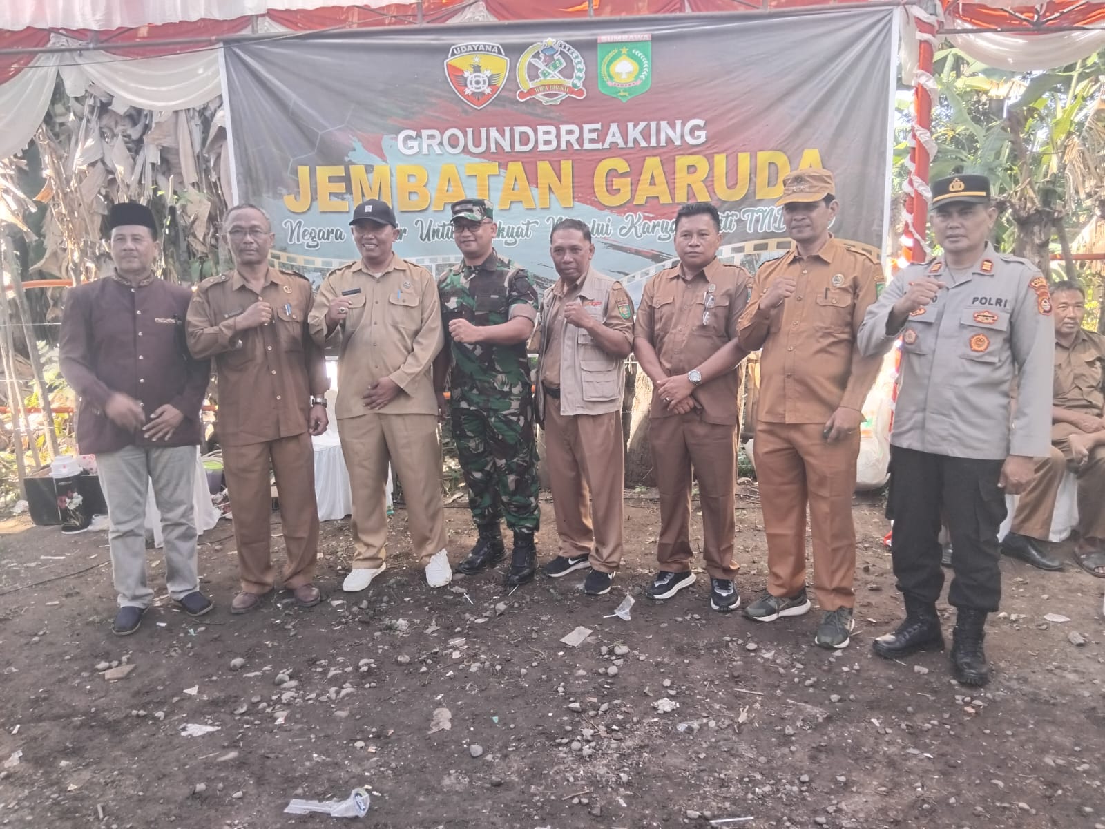 Pemda Sumbawa dan TNI Eksekusi Pembangunan Jembatan Garuda di Desa Gontar