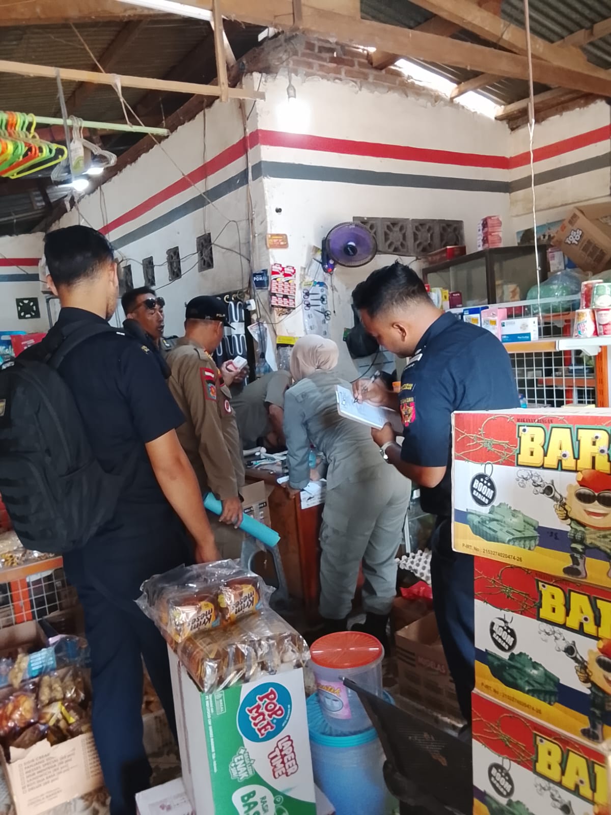 Pemda Sumbawa Bersama Tim Gabungan Gempur Peredaran Rokok Ilegal