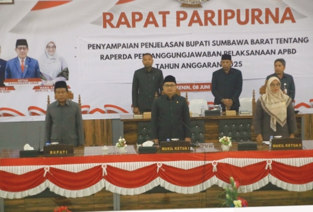 Bupati H.Amar Sampaikan Raperda LKPJ 2025 ke Dewan