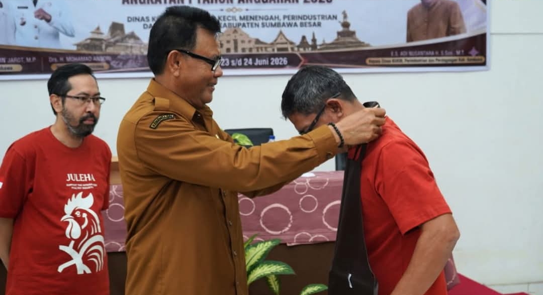 Dukung Hilirisasi Unggas, Pemkab Sumbawa Gelar Pelatihan Juru Sembelih Halal Bersertifikat Dukung Hilirisasi Unggas, Pemkab Sumbawa Gelar Pelatihan Juru Sembelih Halal Bersertifikat