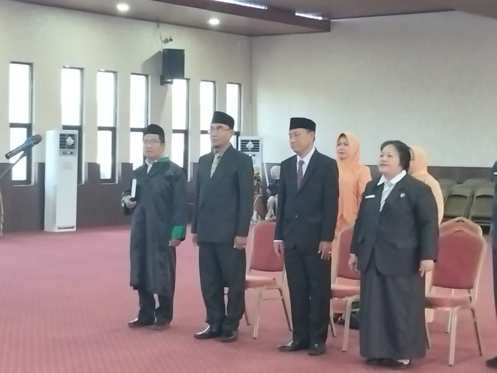 Mutasi Tiga Pejabat JPT Pratama, Bupati: Jabatan Bukan Hadiah atau Balas Jasa Politik Mutasi Tiga Pejabat JPT Pratama, Bupati: Jabatan Bukan Hadiah atau Balas Jasa Politik