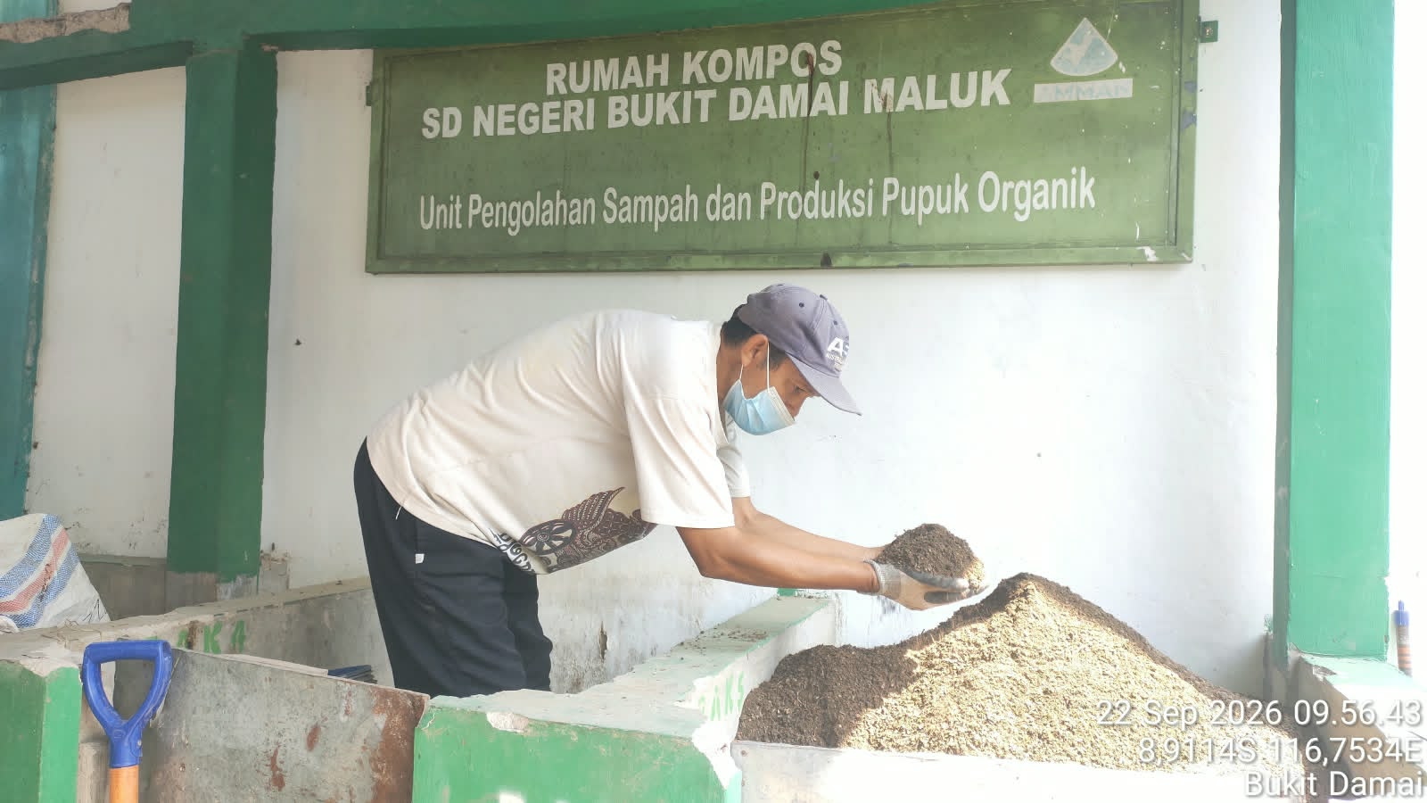 Sukses Olah Sampah Organik, SDN Bukit Damai Maluk Mantap Menuju Sekolah Adiwiyata