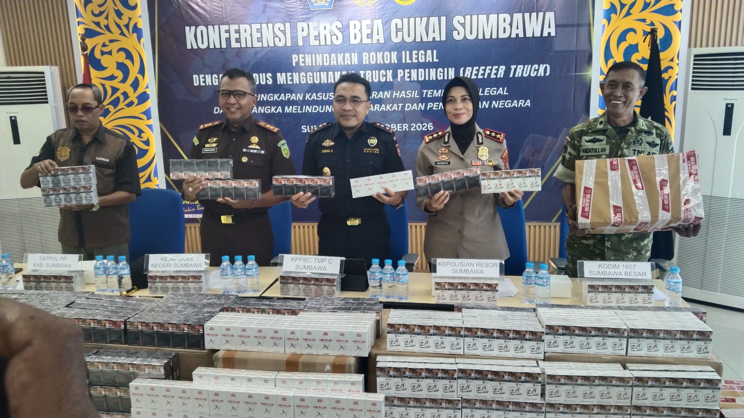 Bea Cukai Sumbawa Bongkar Modus Rokok Ilegal Pakai Truk Pendingin